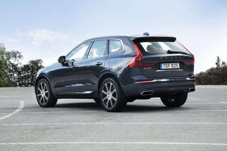  Volvo XC60 T6 Inscription 2017 года  (WW) (фото 12 из 72)